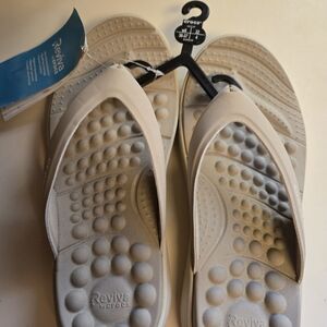 CROCS Women's Beige Sandals